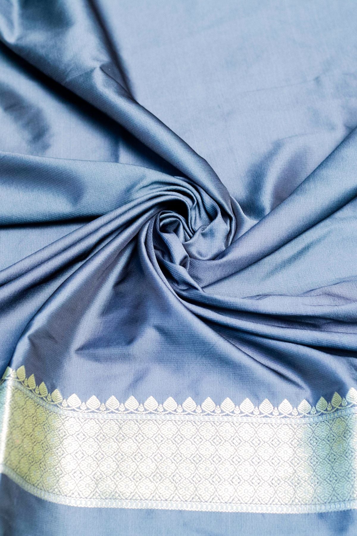 Double Tone Grey-Black Mushroo Silk Saree