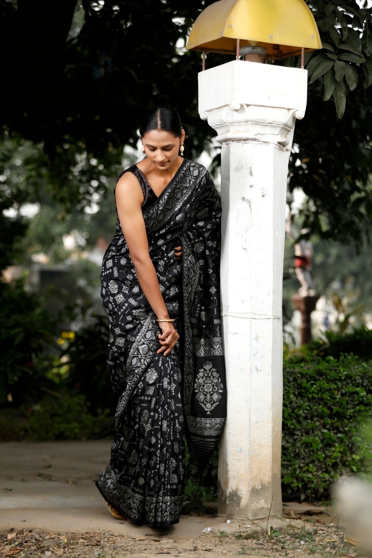 Black Blended Iktara Silk Saree