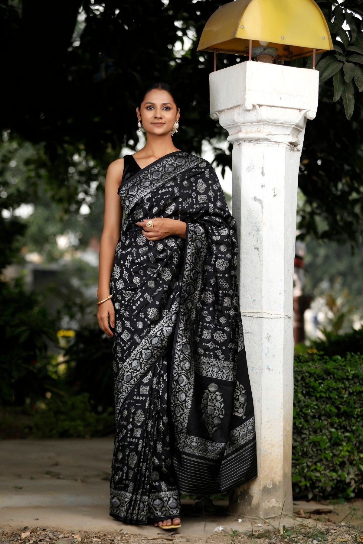 Black Blended Iktara Silk Saree
