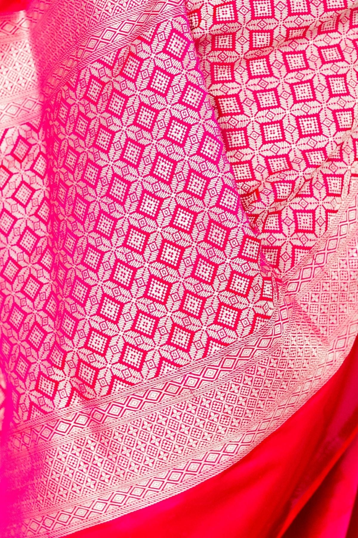 Red Rani Double Tone Mushroo Silk Saree