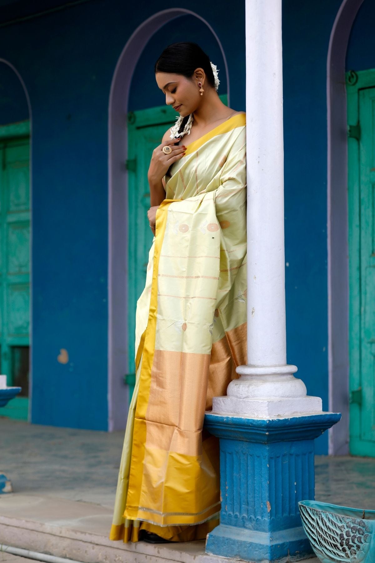 Light Pasta Katan Kadwa Silk Saree