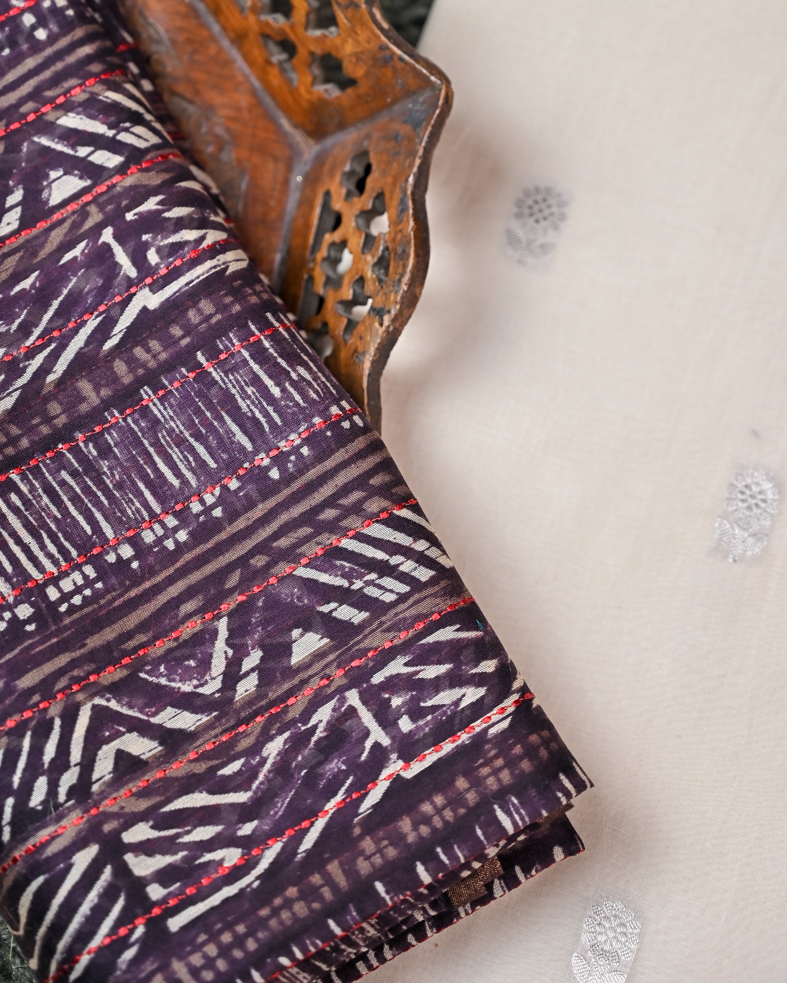 Unstitched Suit Set - Mal chanderi digital print dupatta with chanderi booti shirt