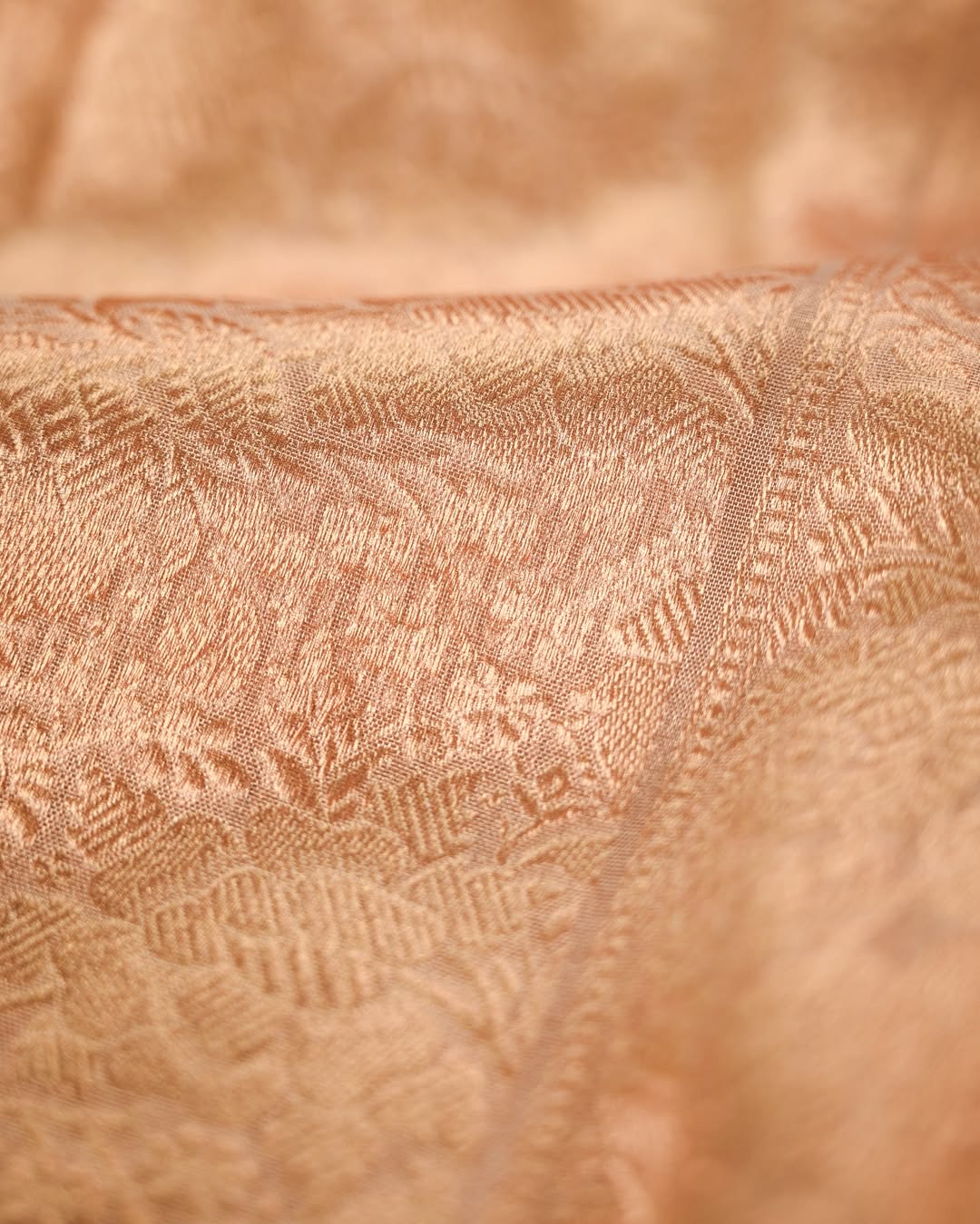 Gold Banarasi Kadhwa Tissue Silk Saree