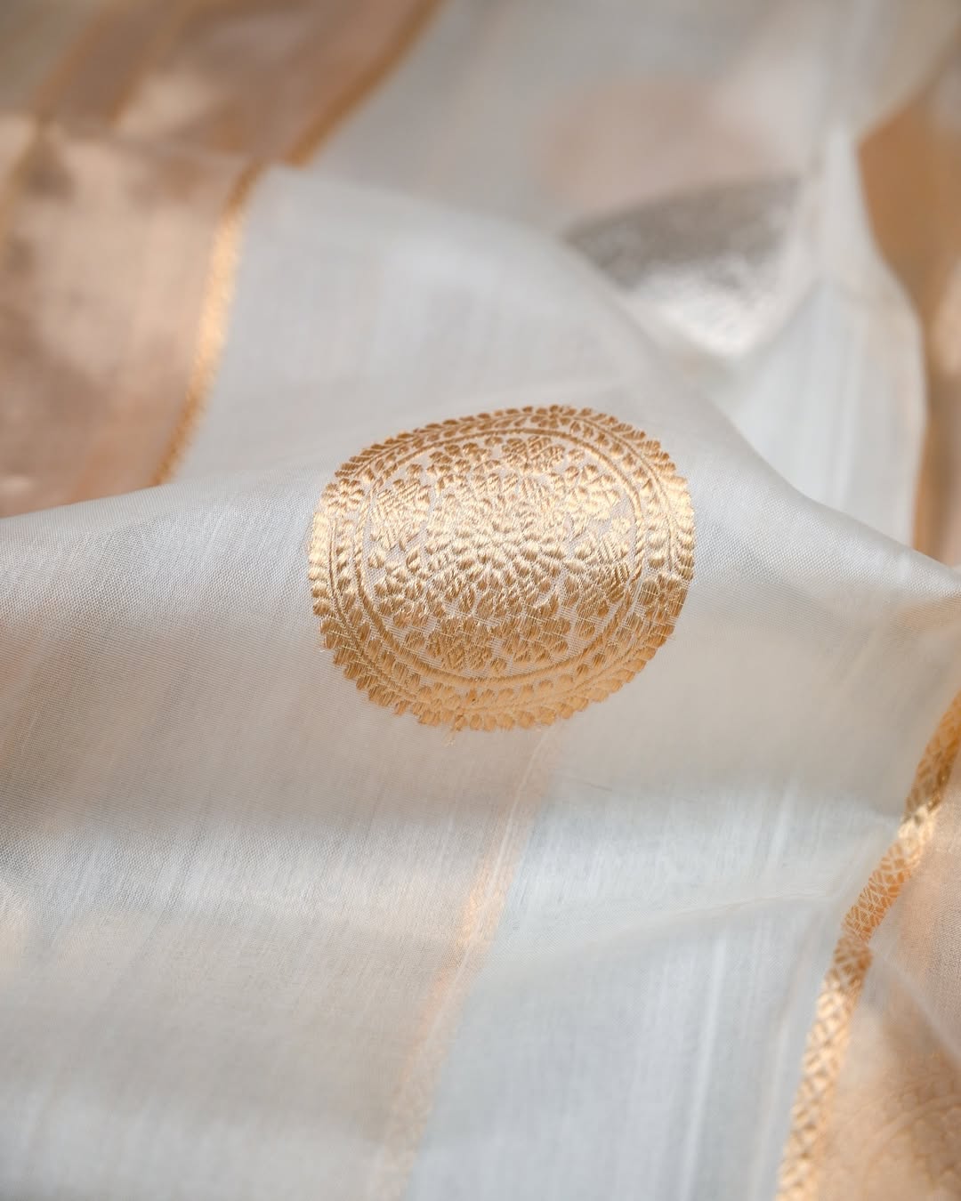 Gold Banarasi Kadhwa Tissue Silk Saree