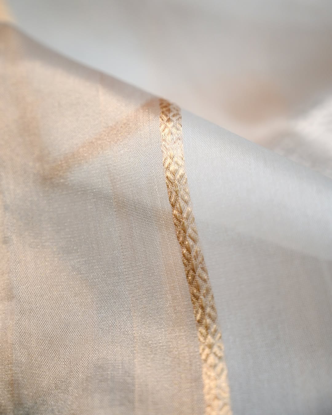 Gold Banarasi Kadhwa Tissue Silk Saree