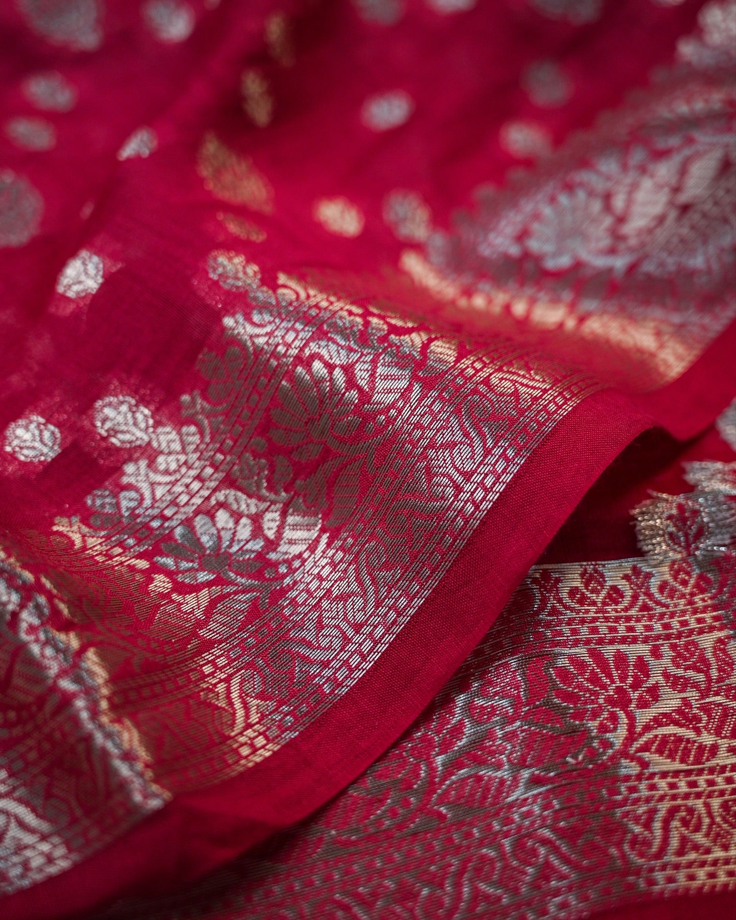 Red Liva Silk Excel Jacquard Saree