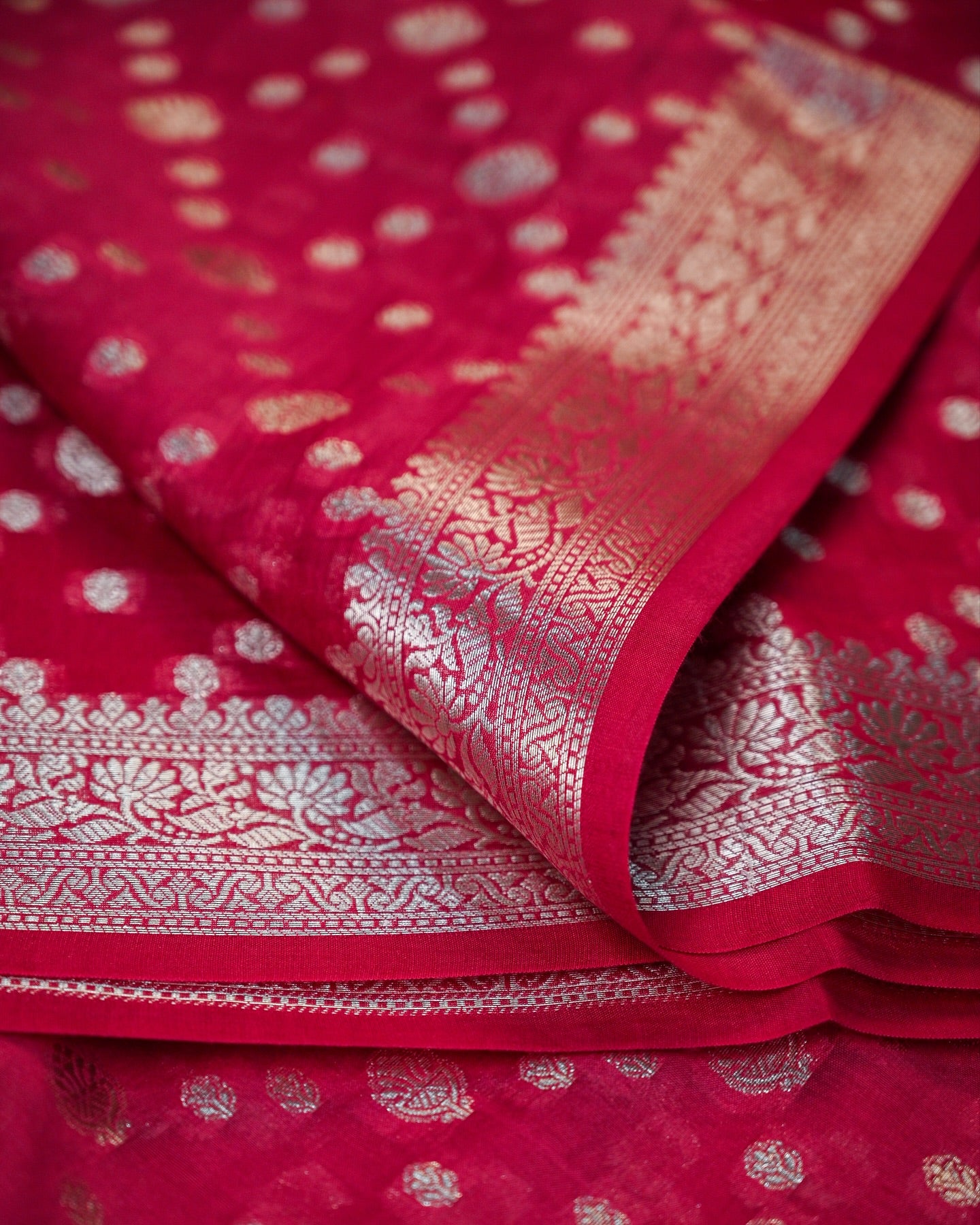 Red Liva Silk Excel Jacquard Saree